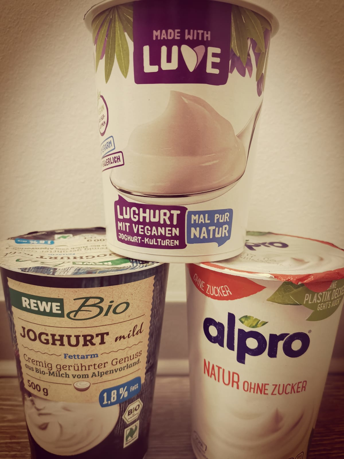 Neue Runde, neues Produkt. Heute in der Kritik: Joghurt-Alternativen. Foto: kat
