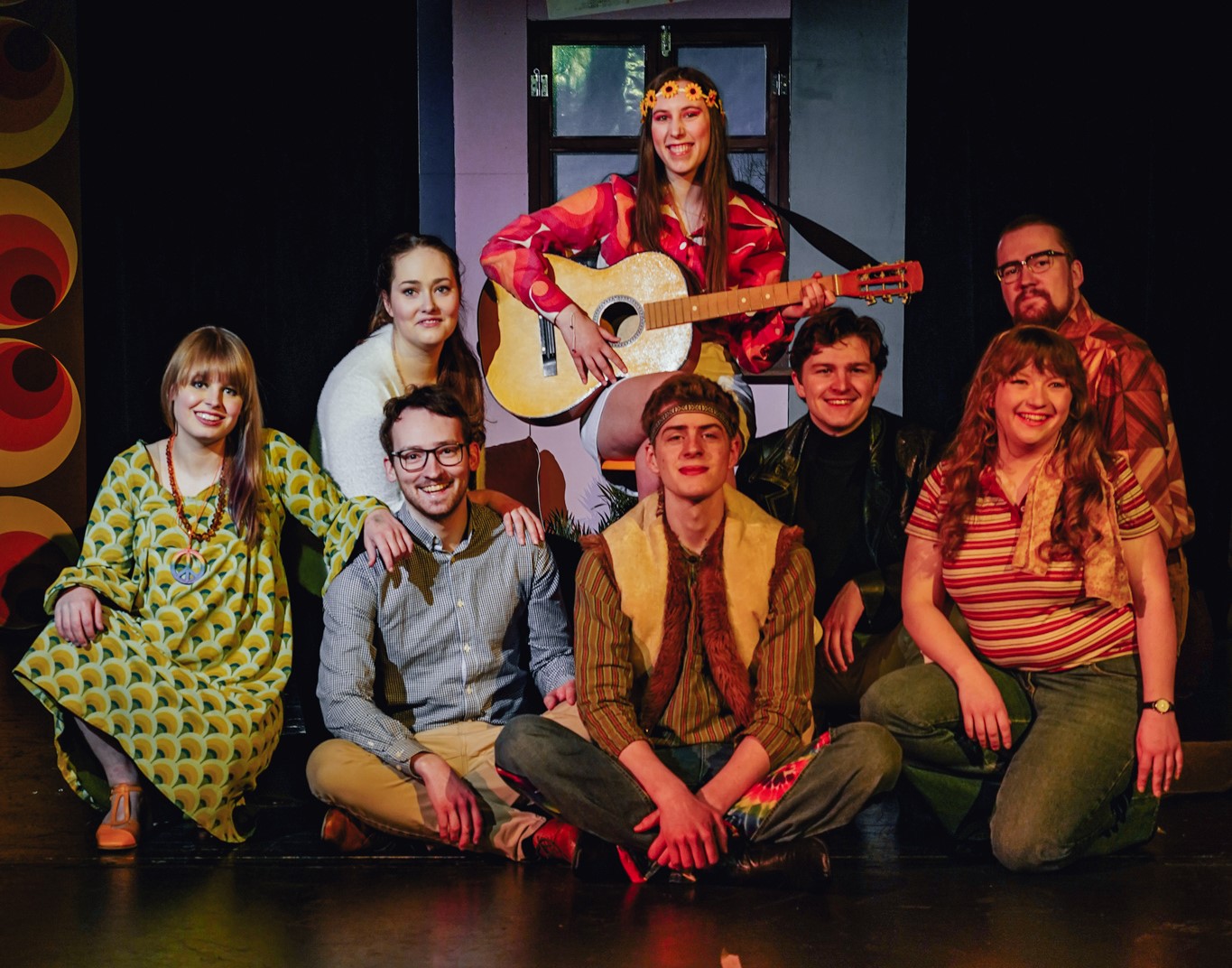 Das Ensemble der Studiobühne feierte Ende April eine gelungene Premiere. Foto: Universität Paderborn